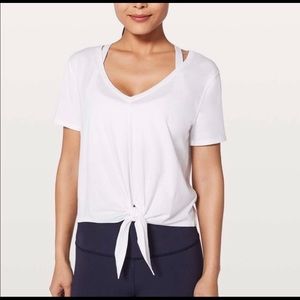 Lululemon knot gonna fly tee